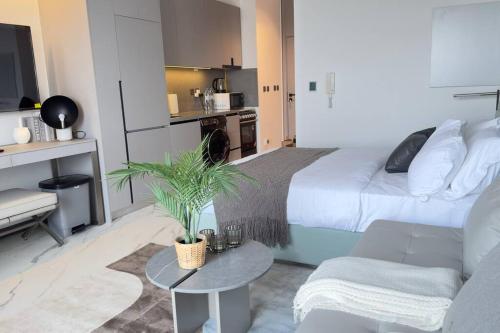Studio -10 min to Dubai Mall, Dubái (foto 5)