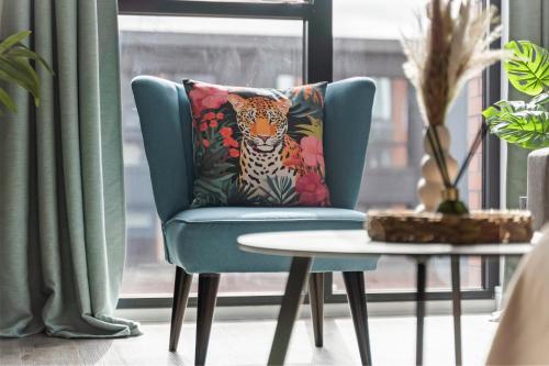 Tropical Suite - 2 Bed 2 Bath City Centre Netflix Games - Exclusive Weekly and Monthly DEALS - Raozee Homes, Birmingham (fotografie 6)