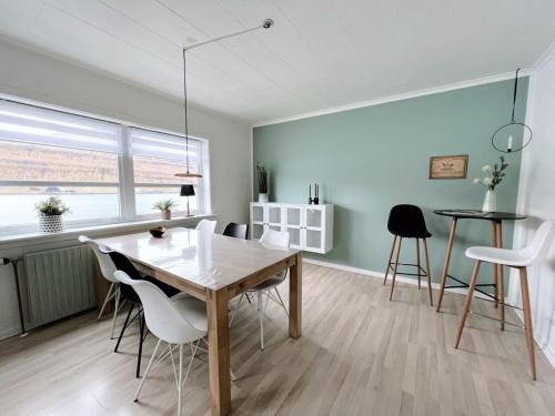 Bask In Ocean Views At Bakkastova in Trongisvágur