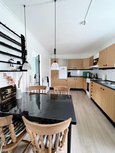 Bask In Ocean Views At Bakkastova in Trongisvágur