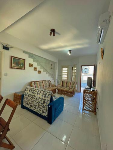 Sobrado a 50 metros do Mar!