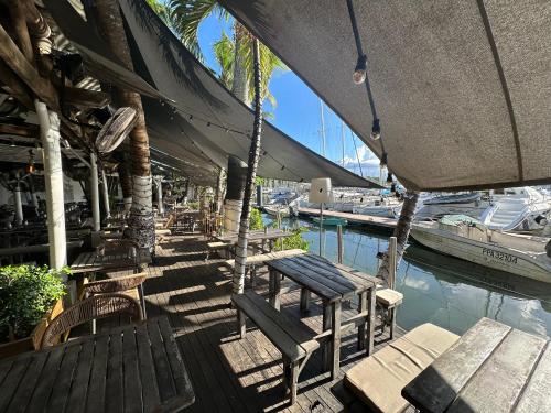Tampilan eksterior, Goldy House, logement vue mer , 10min port et aéroport (Goldy House, logement vue mer , 10min port et aeroport) in Baimbridge