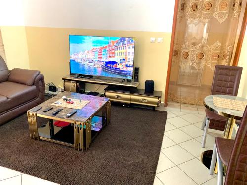 Grant Lexus Apartment Mimboman in Яунде