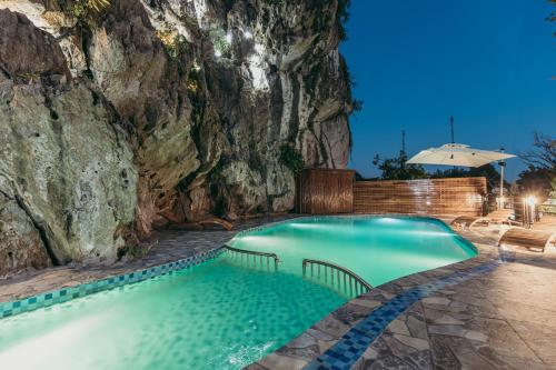 Bamboo Hill Villa