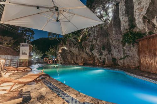 Bamboo Hill Villa