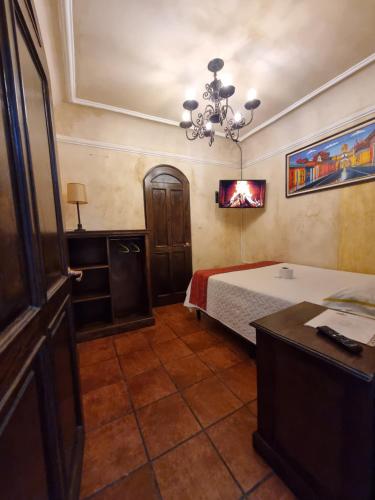 Hotel California, Antigua Guatemala (photo 7)