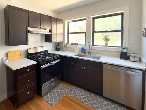 Comfy Retreat In Rogers Park, Prime Location! in Chicago, USA