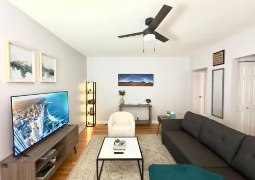 Comfy Retreat In Rogers Park, Prime Location! in Chicago, USA
