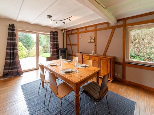 Stunning Holiday Home In Recht - Saint-Vith