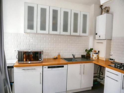 Moderne 60m2 vue sur la Loire hypercentre Moderne 60m2 vue sur la Loire hypercentre