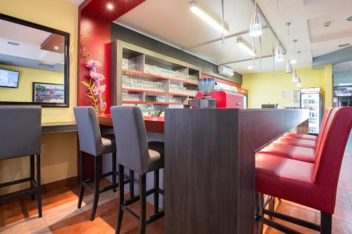 อาหารและเครื่องดื่ม, Hotel N in วอซโดวัซ