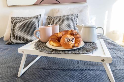 Luxury 4 Bedroom With Amazing View In Ramat Sharet Bayt Vegan in West Mountainside