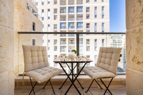 Luxury 4 Bedroom With Amazing View In Ramat Sharet Bayt Vegan in West Mountainside