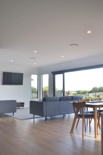 . Brooklyn Views - 4 Bedrooms