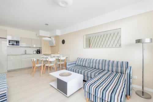 One-Bedroom Apartment with Balcony image 2