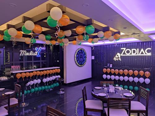 Restaurant, XCELSIOR HOTEL & SPA in Secretariat Hills