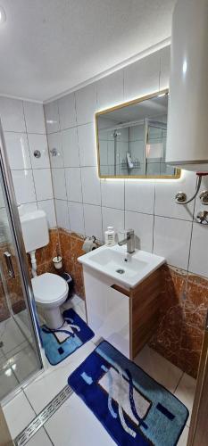 卫浴间, Sobe Amar in 图兹拉