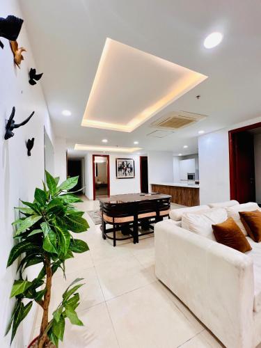 Three-Bedroom Apartment image 10