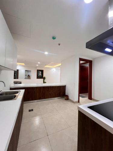 Three-Bedroom Apartment image 5