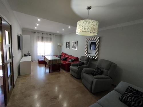 Adosado Centro Urbano 3 Dorm Patio Terraza Wi-fi Puente Genil 1-6 Huésped (Adosado Centro Urbano 3 Dorm Patio Terraza Wi-fi Puente Genil 1-6 Huesped) in 普恩特格尼爾