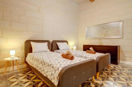 Exclusive Valletta Apart with Historic Charm by Buena Vista, La Valette (photo 10)