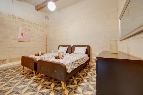 Exclusive Valletta Apart with Historic Charm by Buena Vista, La Valette (photo 11)