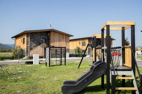 One-Bedroom Apartment with Terrace