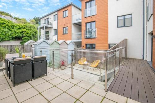 2 Rockham - Luxury Apartment at Byron Woolacombe, only 4 minute walk to Woolacombe Beach!, Вулакомб (фото 9)