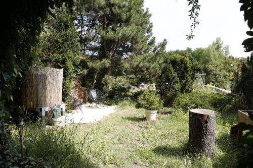 Large 120m apartment with garden and cat near ZOO