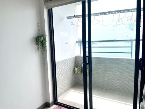 빈푸옥의 아파트먼트 (72m², 침실 2개, 프라이빗 욕실 2개) - 샤워실