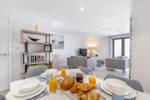 8 Middlecombe - Luxury Apartment at Byron Woolacombe, only 4 minute walk to Woolacombe Beach!, Woolacombe (foto 4)