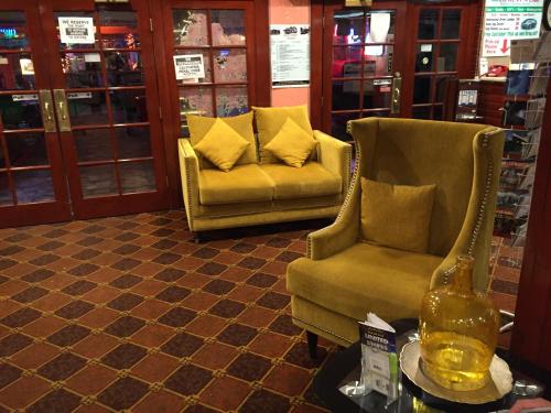 Tradewinds Airport Hotel in Inglewood, USA