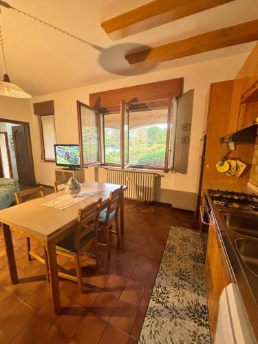 Casa tra le vigne in Mombercelli