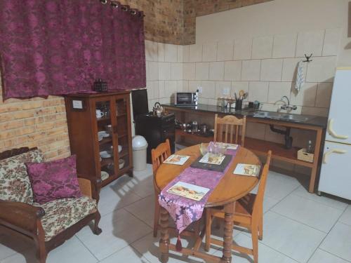 Invite Guest House - Self Catering Accommodation in Vanderbijlpark Invite Guest House - Self Catering Accommodation in Vanderbijlpark