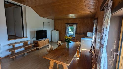 Iekārtas, U Kodrů (U Kodru) in Tatobity