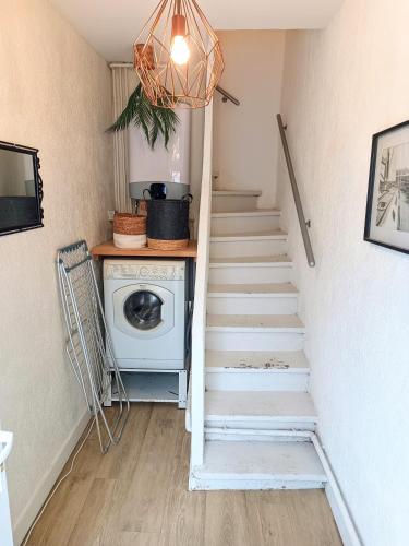 Lumineux appartement climatise near L'Aube de Figuerolles