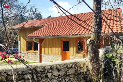 Location La Grange de Routgé - 4 étoiles (Location La Grange de Routge - 4 etoiles) in Roquefort