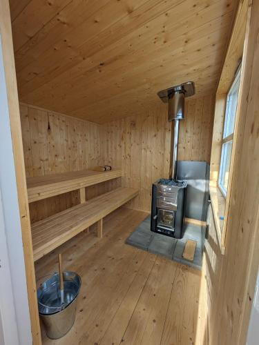 Sauna, Lyngen accommodation and sauna in Lyngseidet