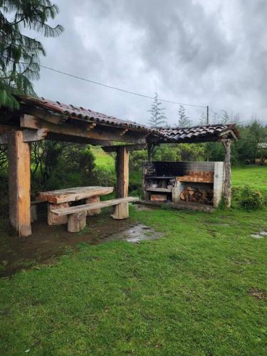 Cabaña bonita cedros in San Pedro Atlapulco, Mexico