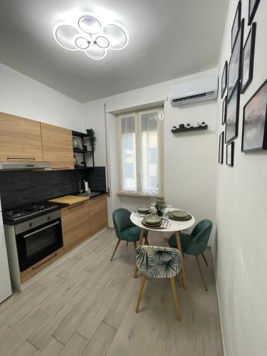 RHome Apartment, Rom