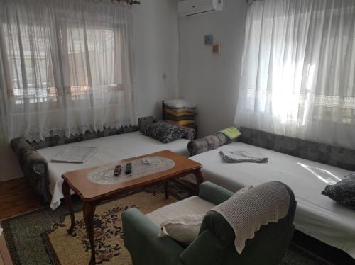 Room at Grandma's Fatima - image 10