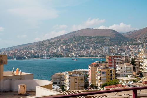 Jon's Penthouse Sarandë