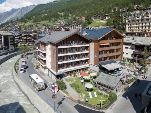 Vista exterior, Hotel Parnass in Zermatt