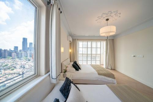 Molly House- walk to Yu Garden and Near the Bund, East Nanjing Road, 3bedrooms 1study 2 bathrooms elevator apartment, Šanghaj (fotografie 10)
