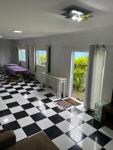 Casa com piscina Próxima do centro e Praia - Até 20 hóspedes (Casa com piscina Proxima do centro e Praia - Ate 20 hospedes) in ชาร์ดิงเปรุยเบ