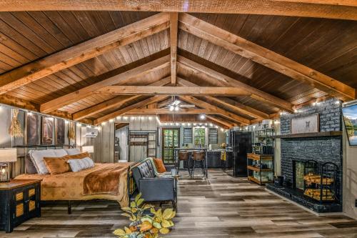 Lightn Bug Bungalow in Townsend, USA