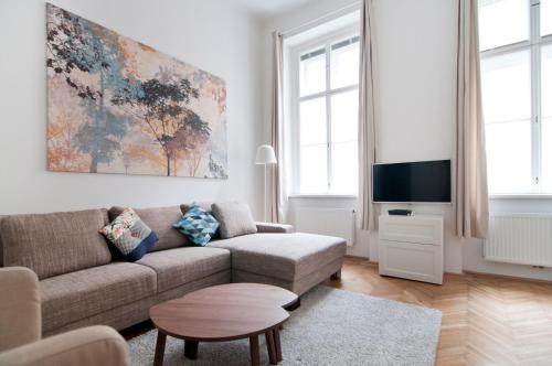 HeyMi Apartments Oper - image 3
