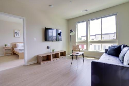 Stylish 2BR Condo in Alexandria in Alexandria, USA