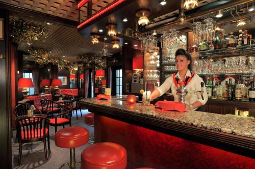 Pub/Lounge, Ringhotel Loews Merkur near Német Nemzeti Múzeum