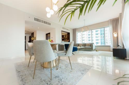 Luxury 1BR -Stunning Burj Khalifa & Fountain Views, Dubai (foto 10)